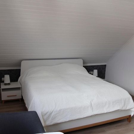 Privatzimmer Mit Eigenem Bad Und Kueche Burgwedel  Eksteriør billede