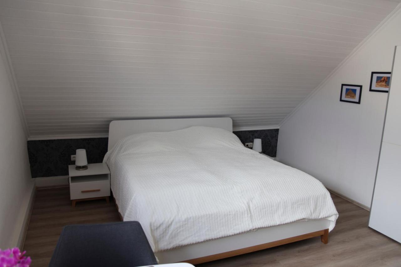 Privatzimmer Mit Eigenem Bad Und Kueche Burgwedel  Eksteriør billede
