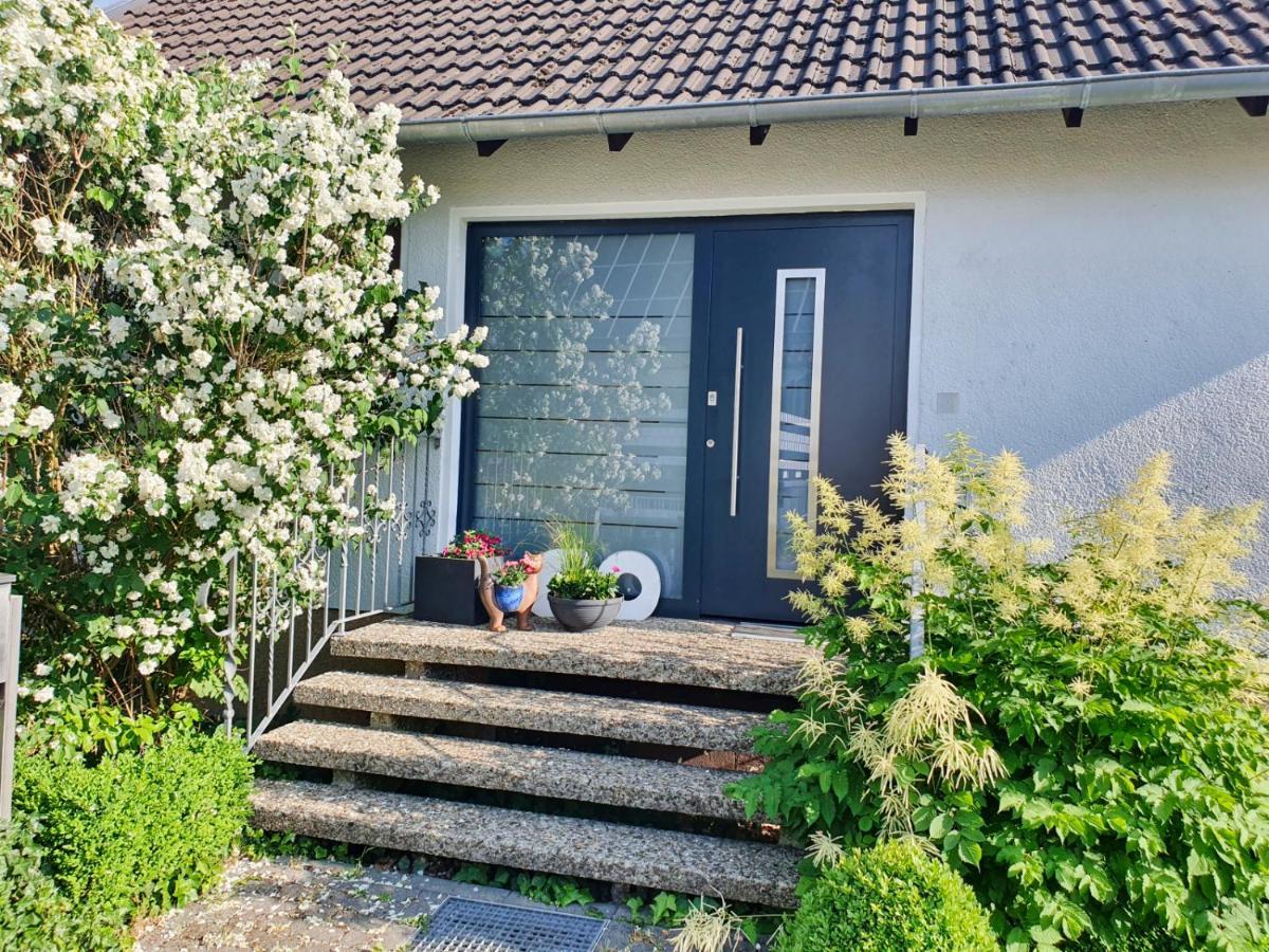 Privatzimmer Mit Eigenem Bad Und Kueche Burgwedel  Eksteriør billede